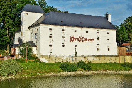 strasidelny-zamek-draxmoor